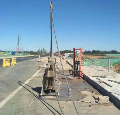 临城公路高聚物注浆加固